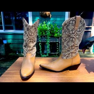 Vero Cudio Tapestry Cowboy Boots